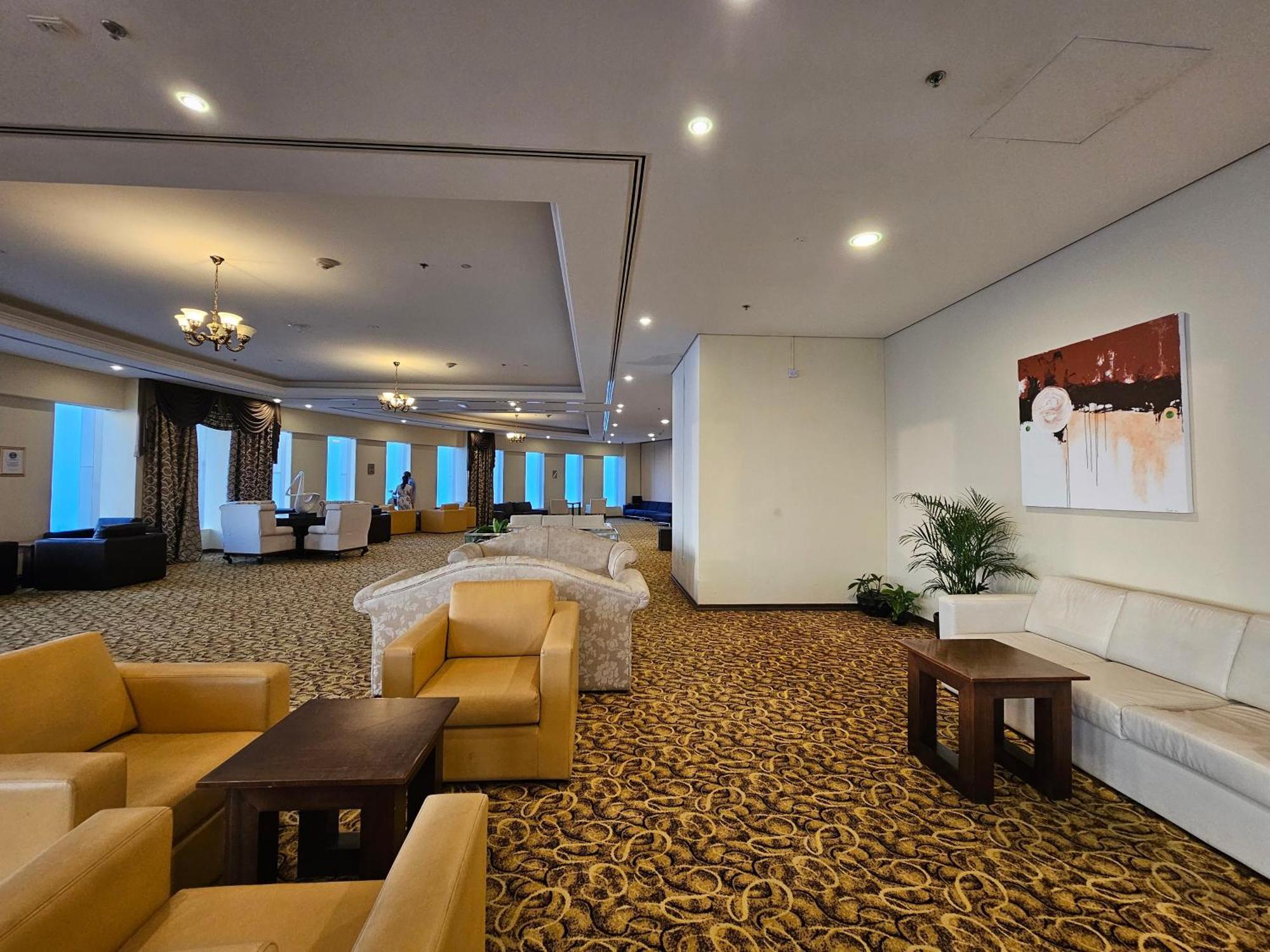 Super Host At Highest Residential Tower In The World, Private Rooms In A Shared Apartment 두바이 외부 사진