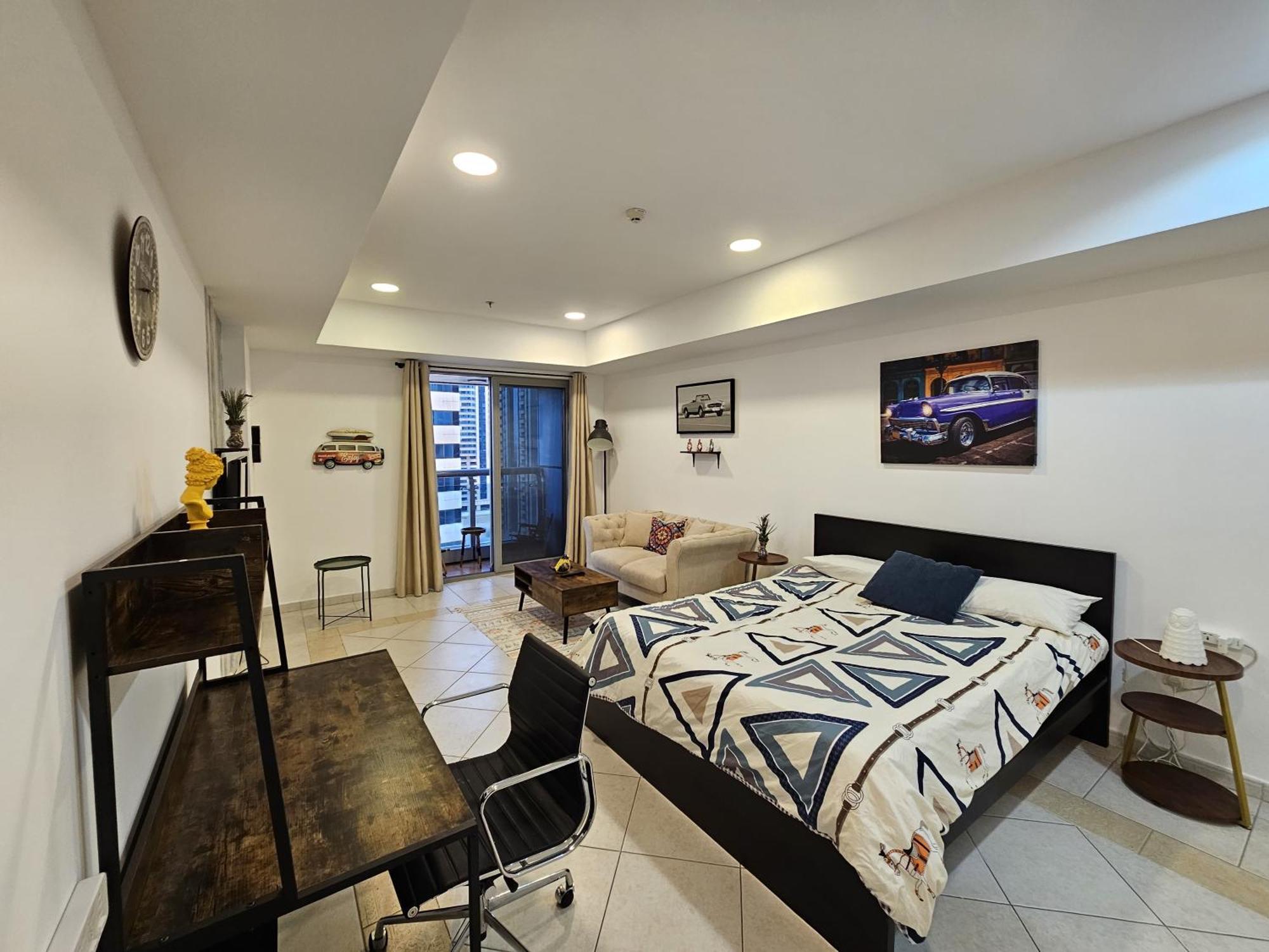 Super Host At Highest Residential Tower In The World, Private Rooms In A Shared Apartment 두바이 객실 사진